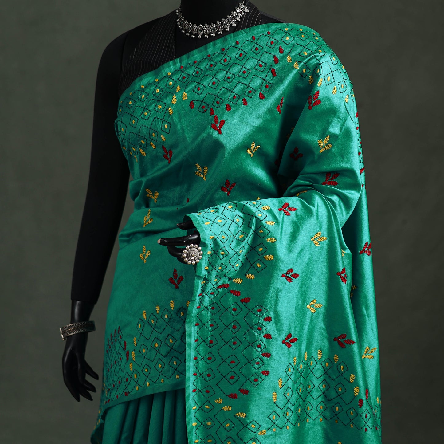 Green - Bengal Nakshi Kantha Hand Embroidered Silk Saree 55