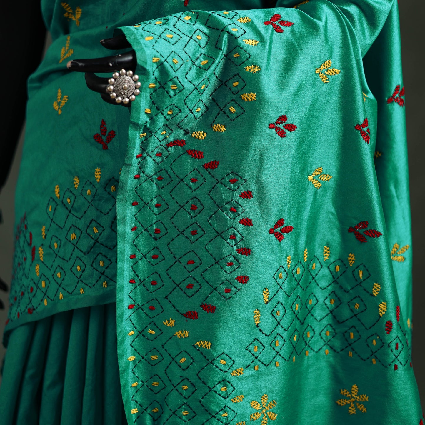 Green - Bengal Nakshi Kantha Hand Embroidered Silk Saree 55