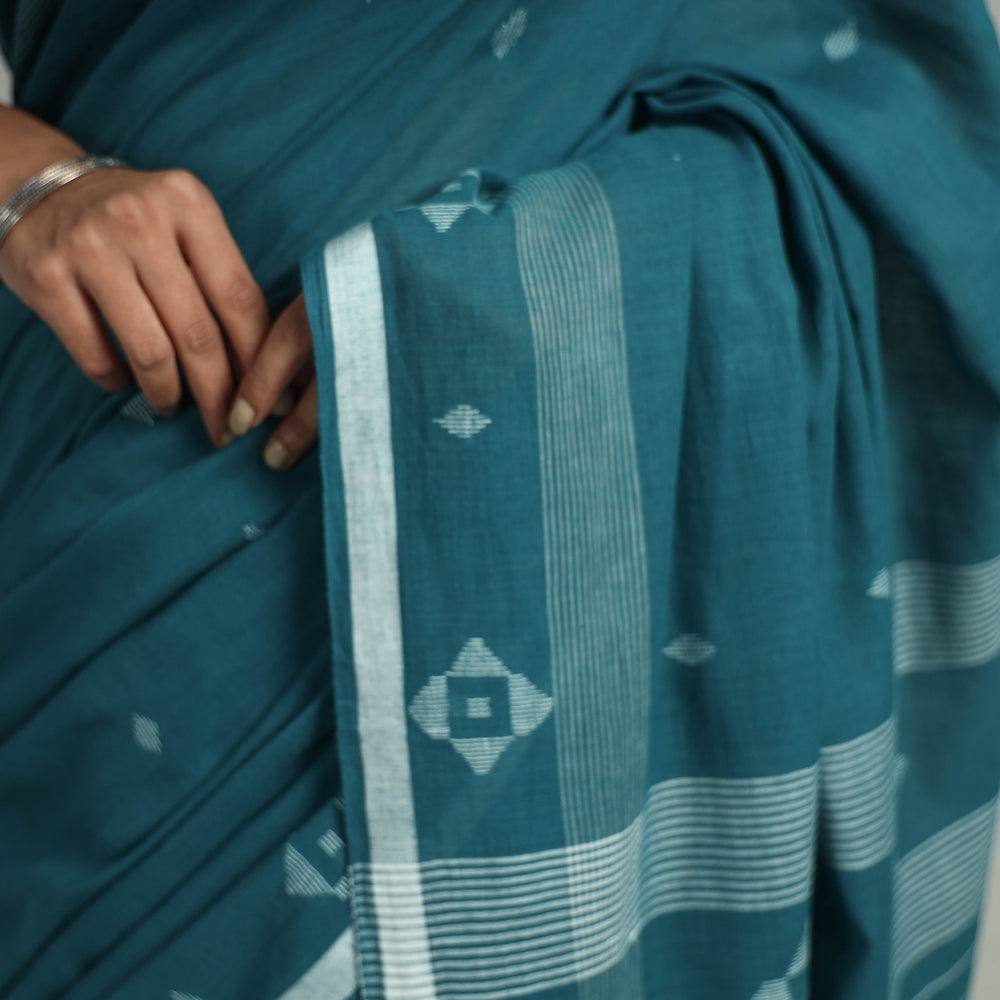 Green - Handloom Cotton Phulia Jamdani Saree with Tassels 11