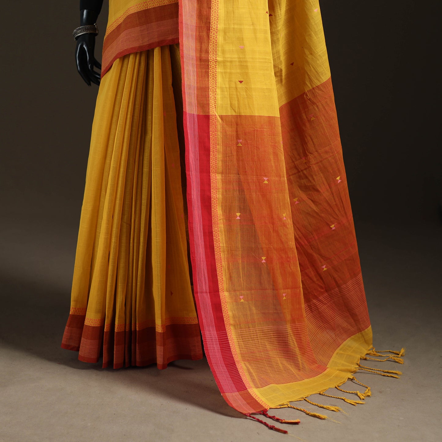 Godavari Jamdani Buti Pure Handloom Cotton Saree 03