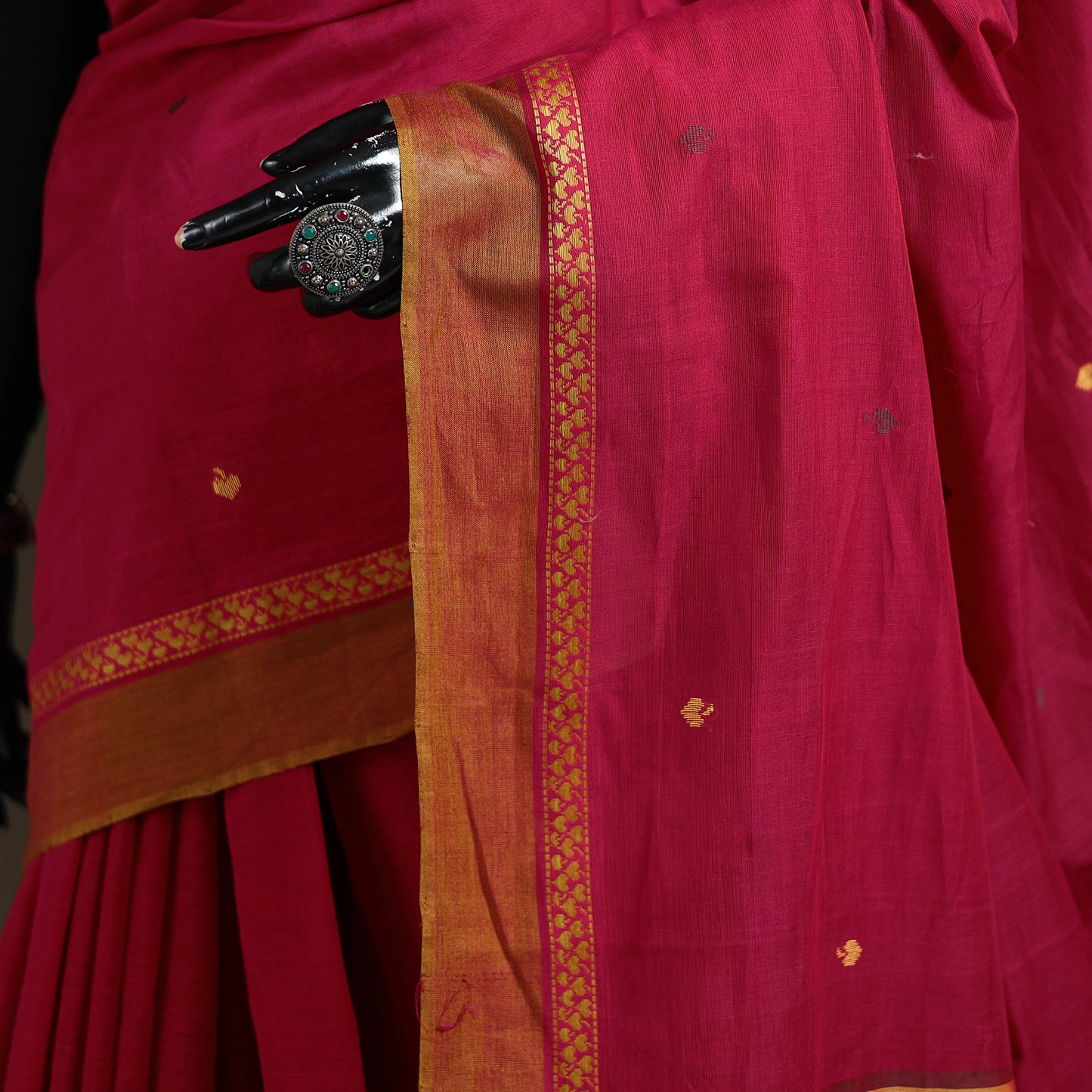 Peepal Leaf Buti Jacquard Pure Handloom Cotton Saree 04