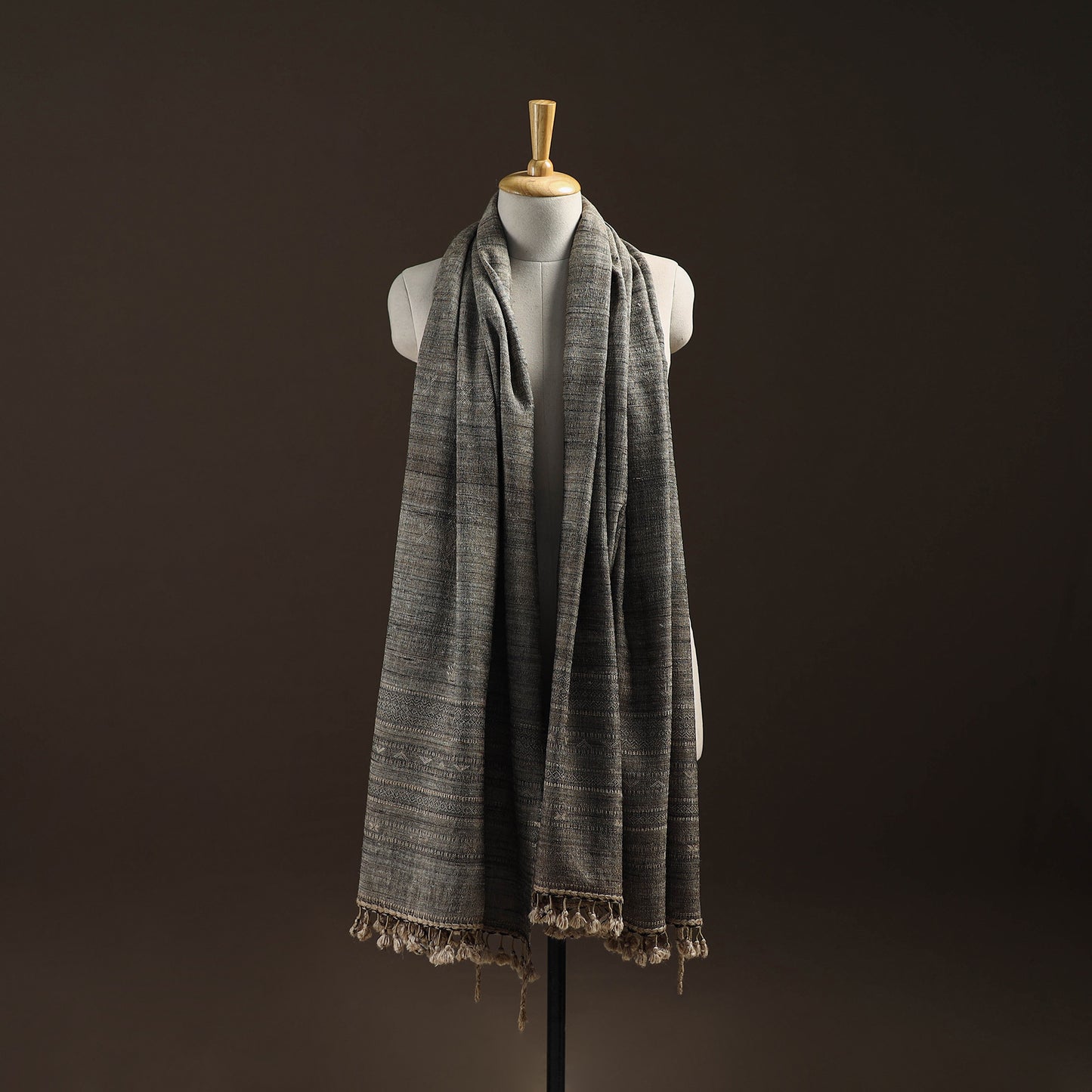 Kutch Bhujodi Handspun Handwoven Merino Wool x Katia Silk Chomuk Buta Shawl 02