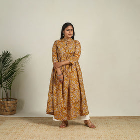 Buy Yellow Printed Cotton Flared Kalamkari Kurta For Women