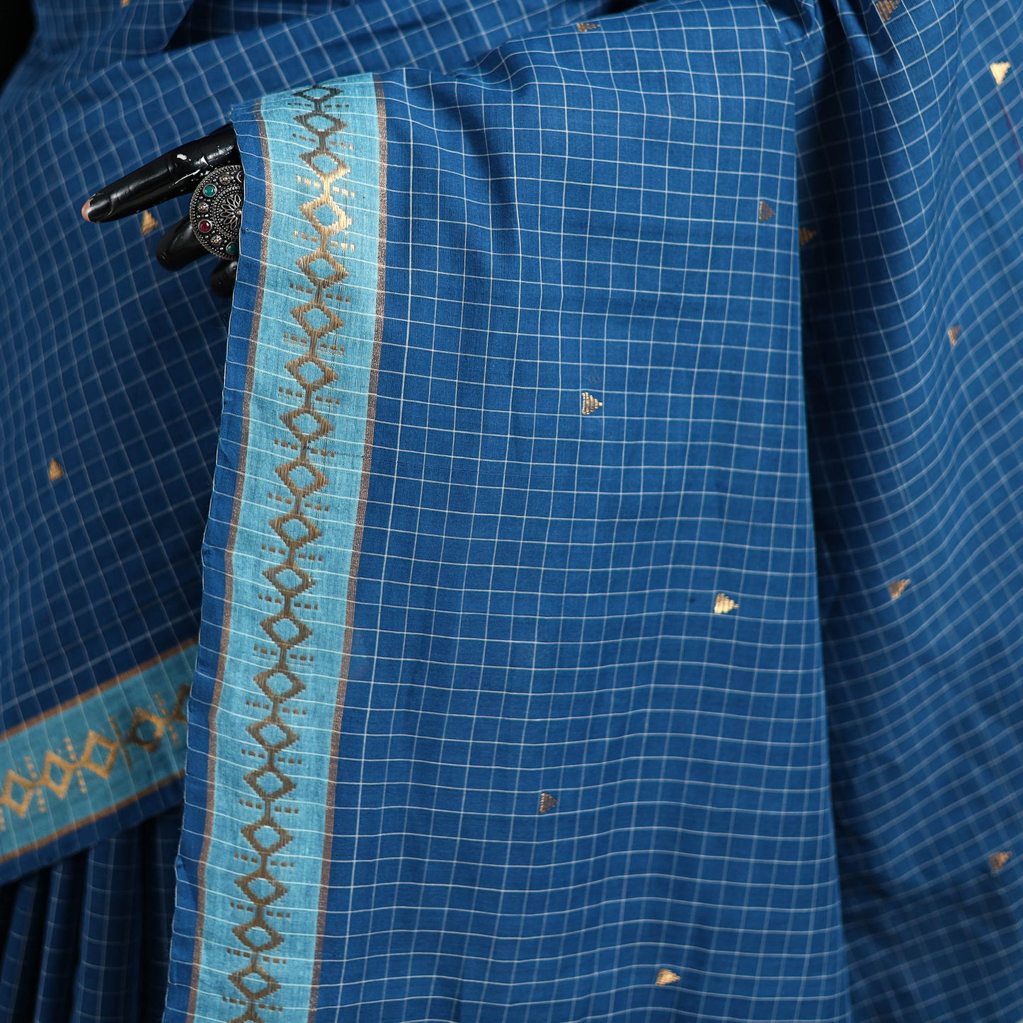 Godavari Jamdani Buti Pure Handloom Checks Cotton Saree 07