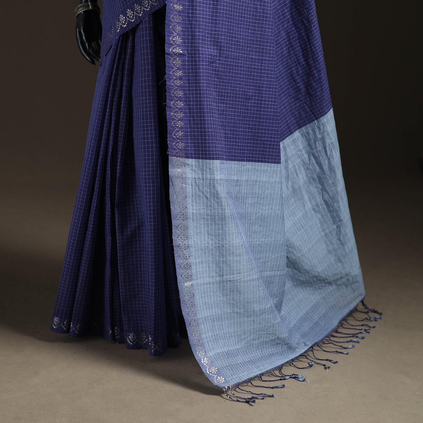 Godavari Checks Pure Handloom Dobby Cotton Saree 08