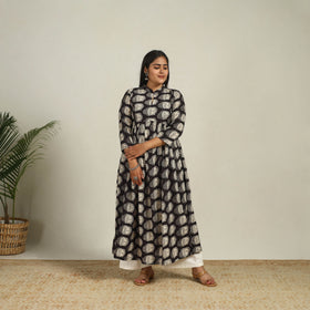 Buy Black Printed Cotton Flared Kalamkari Kurta for Women