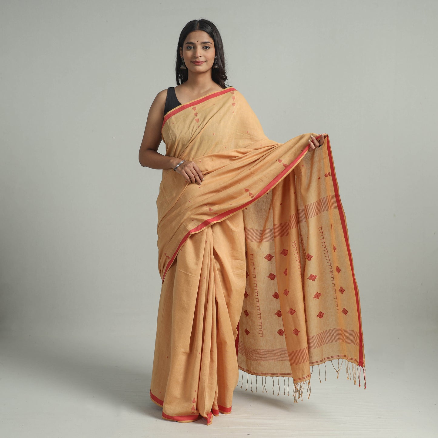 Brown - Handloom Cotton Phulia Jamdani Saree with Tassels 17