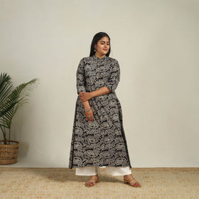 Buy Black Printed Cotton A-Line Kalamkari Kurta For Women