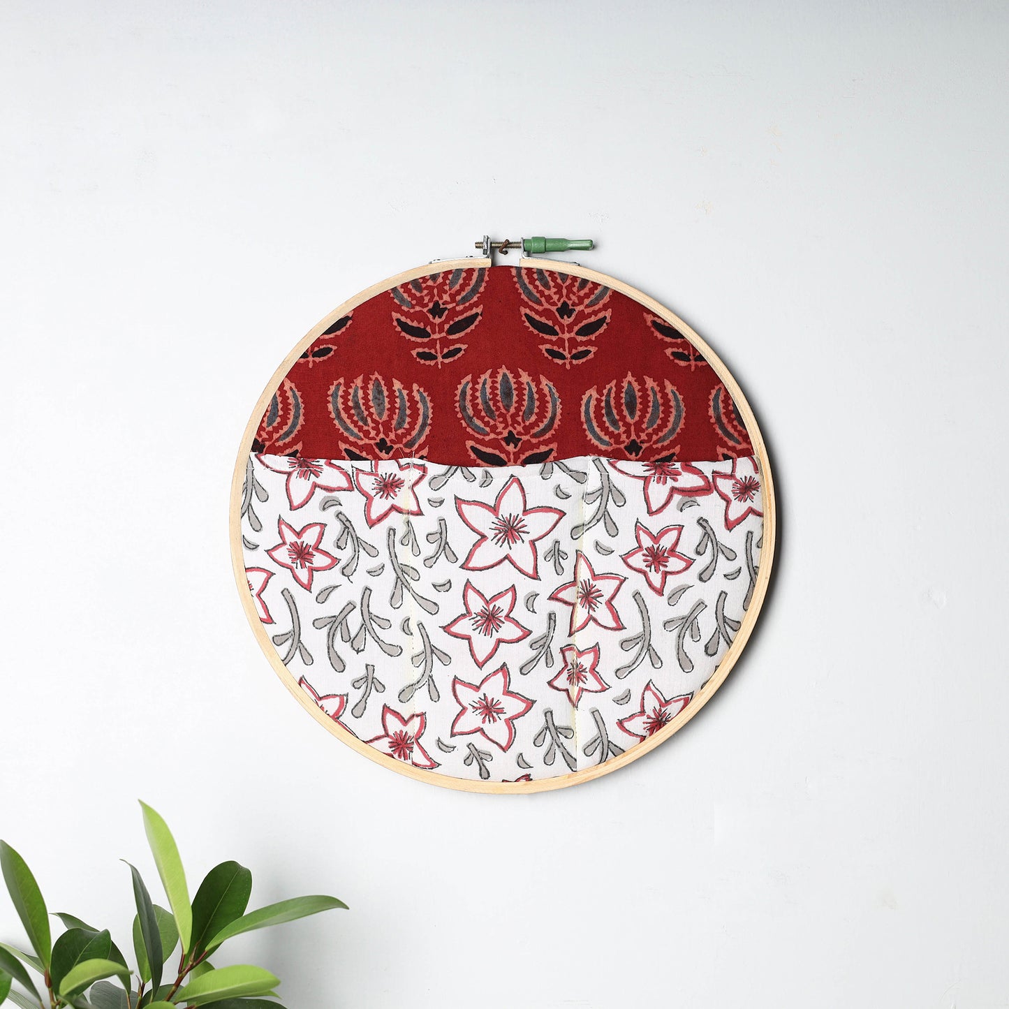 Embroidery Hoop Wall Decor (Large) 02