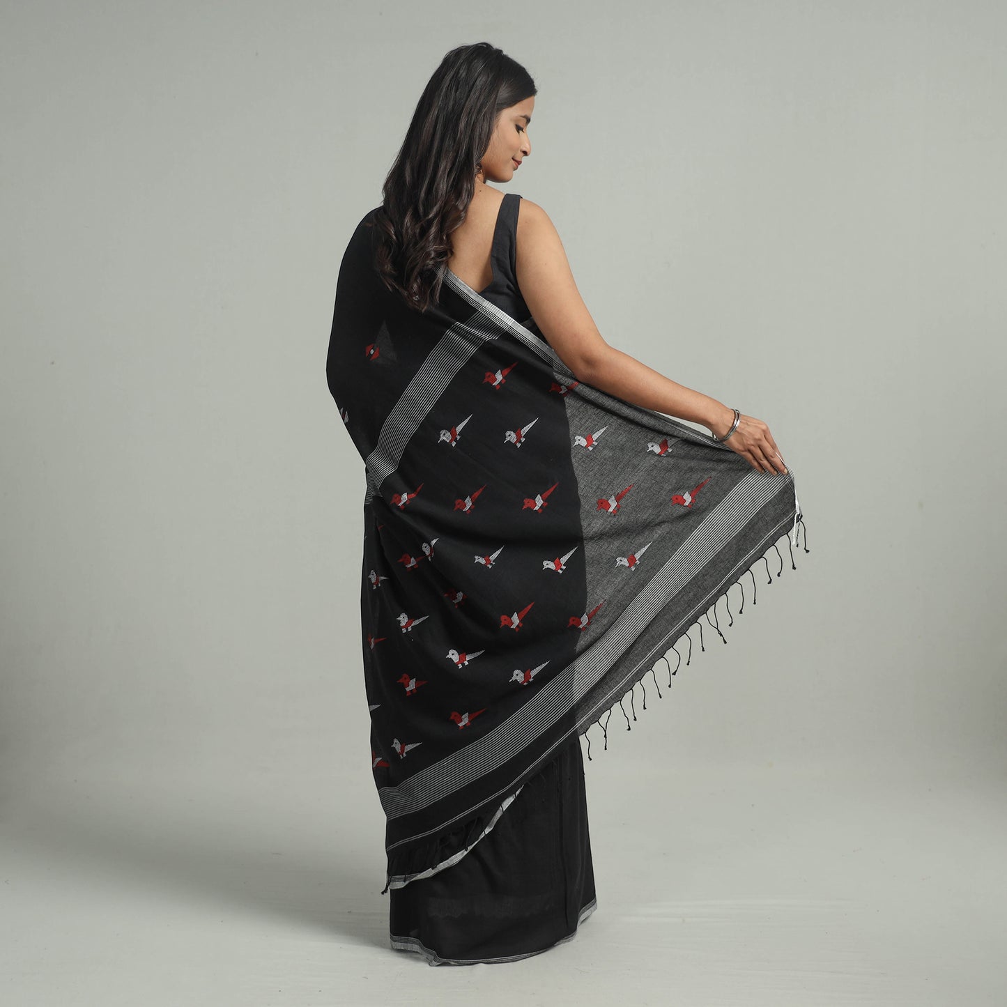 Black - Handloom Cotton Phulia Jamdani Saree with Tassels 18