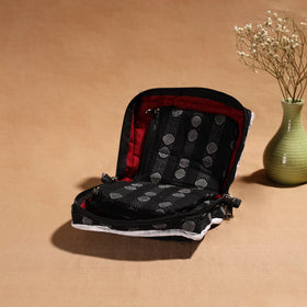 Black Handmade 4 Pockets Cotton Jewellery Bag