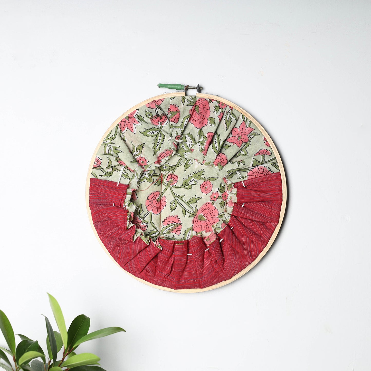 Embroidery Hoop Wall Decor (Large) 04