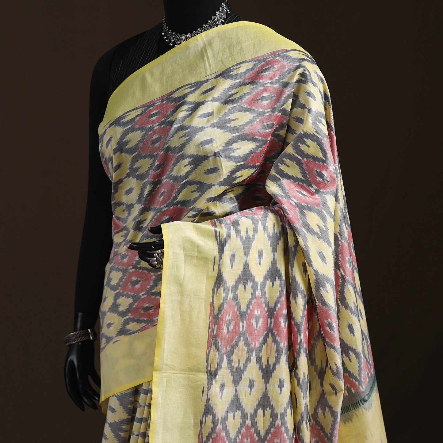 Pochampally Ikat Weave Mercerised Cotton Saree 07