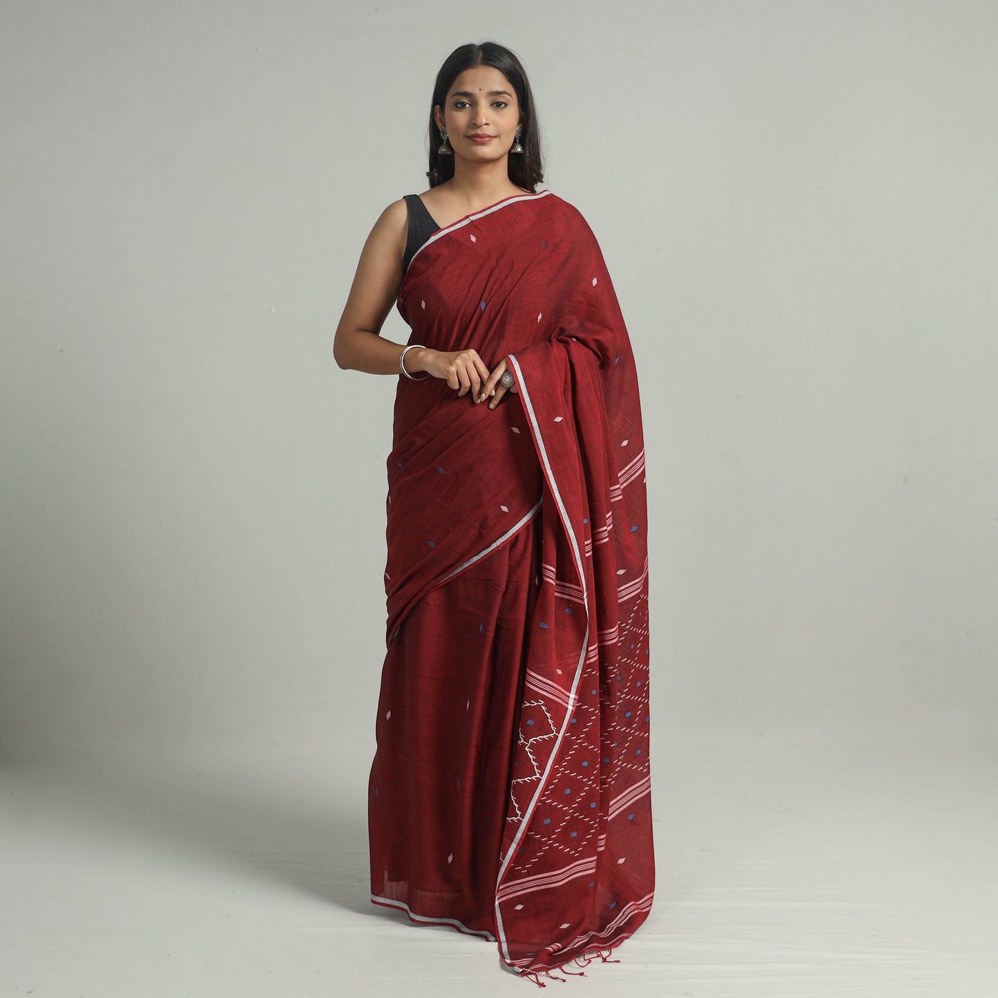 Maroon - Handloom Cotton Phulia Jamdani Saree with Tassels 21