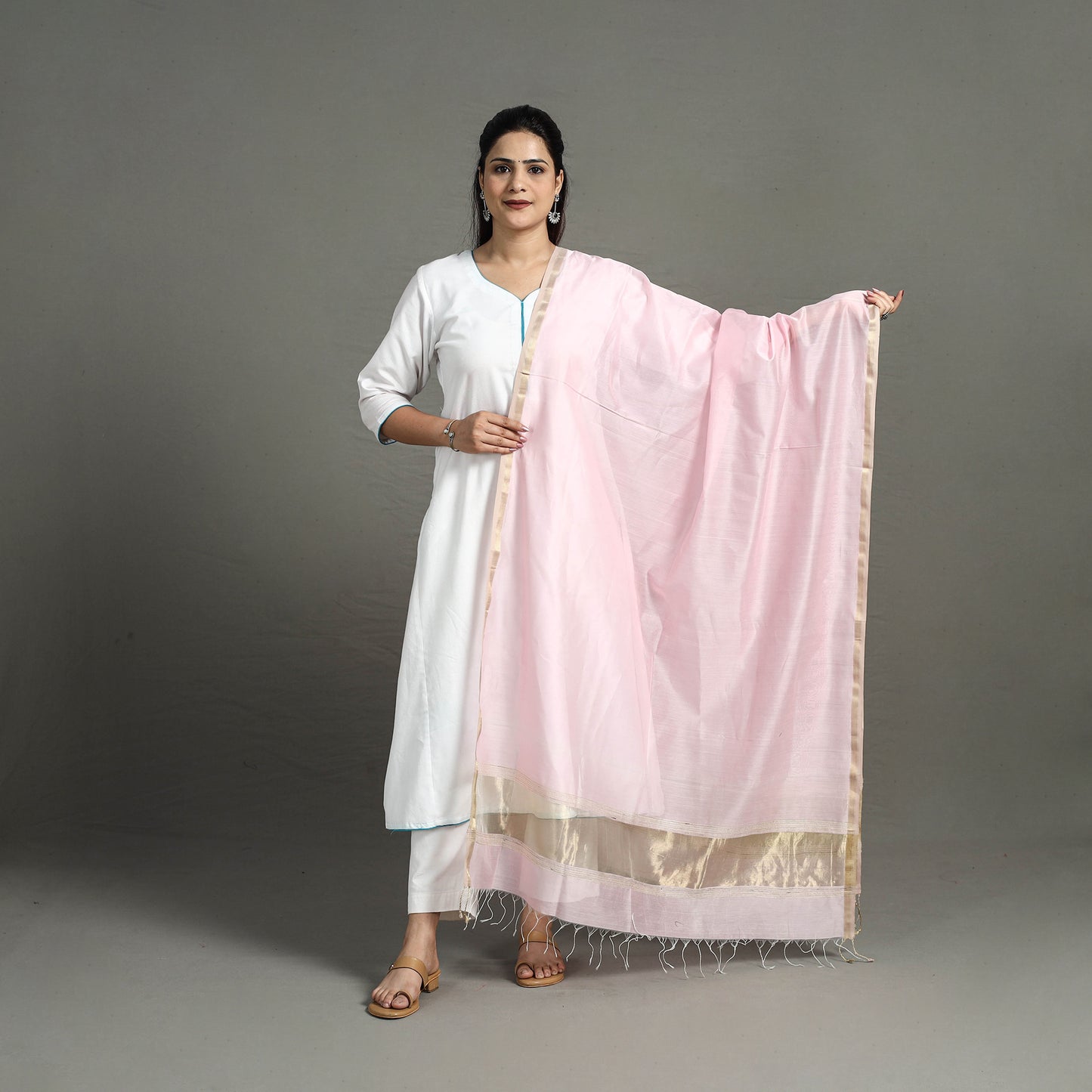 Pink - Handloom Silk Cotton Zari Work Maheshwari Dupatta 03