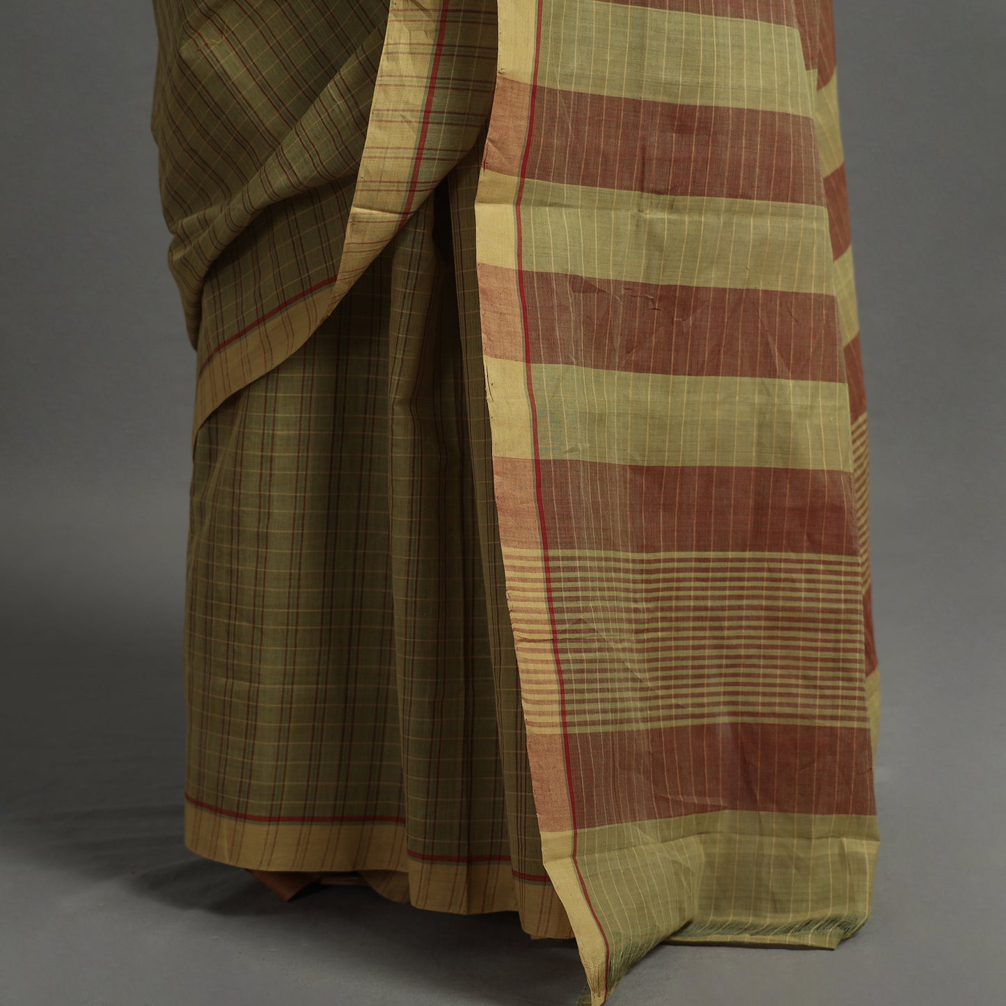 Green - Pure Handloom Natural Dyed Checks Cotton Saree 18