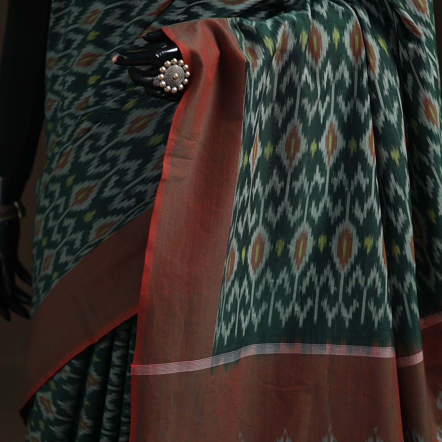 Pochampally Ikat Weave Mercerised Cotton Saree 09