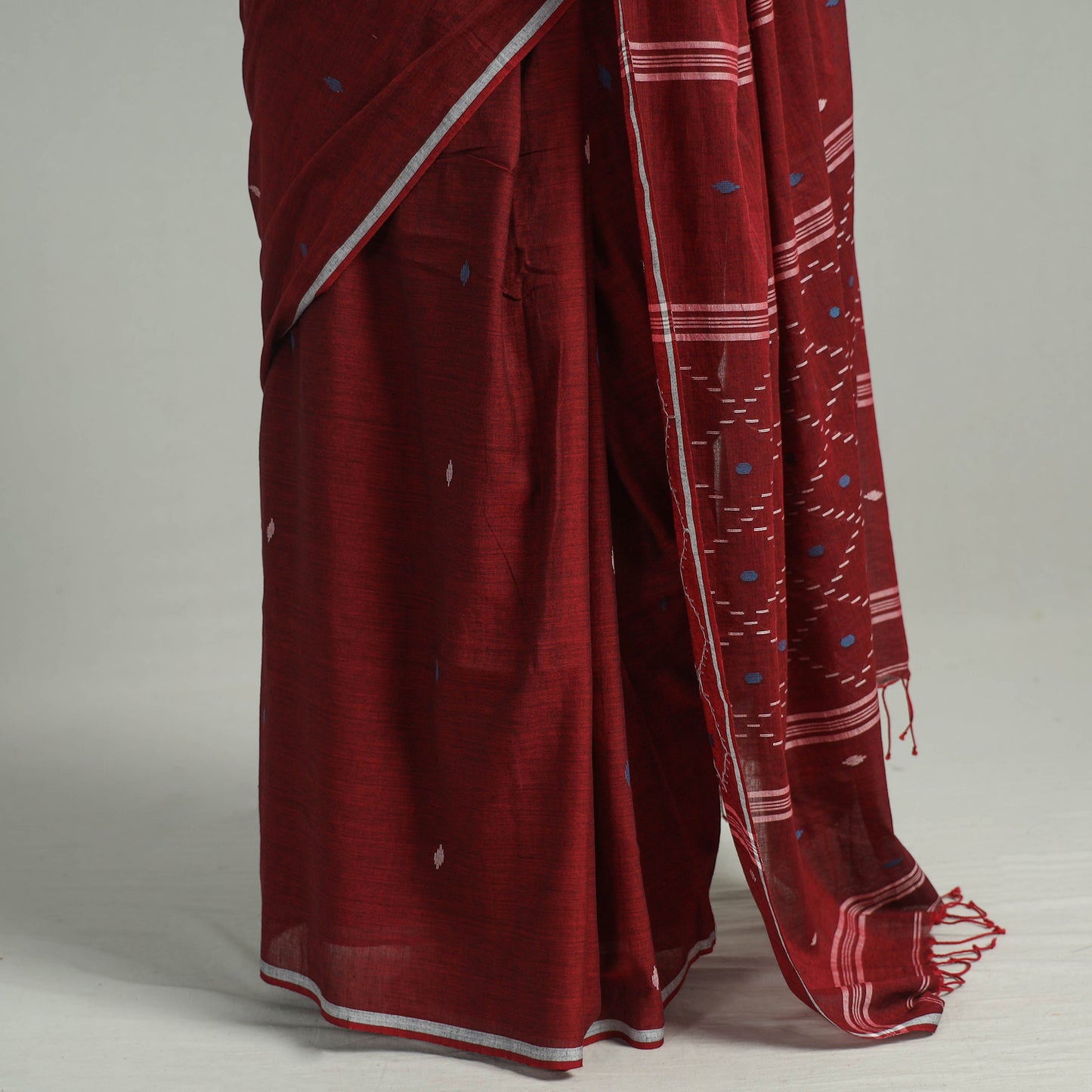 Maroon - Handloom Cotton Phulia Jamdani Saree with Tassels 21