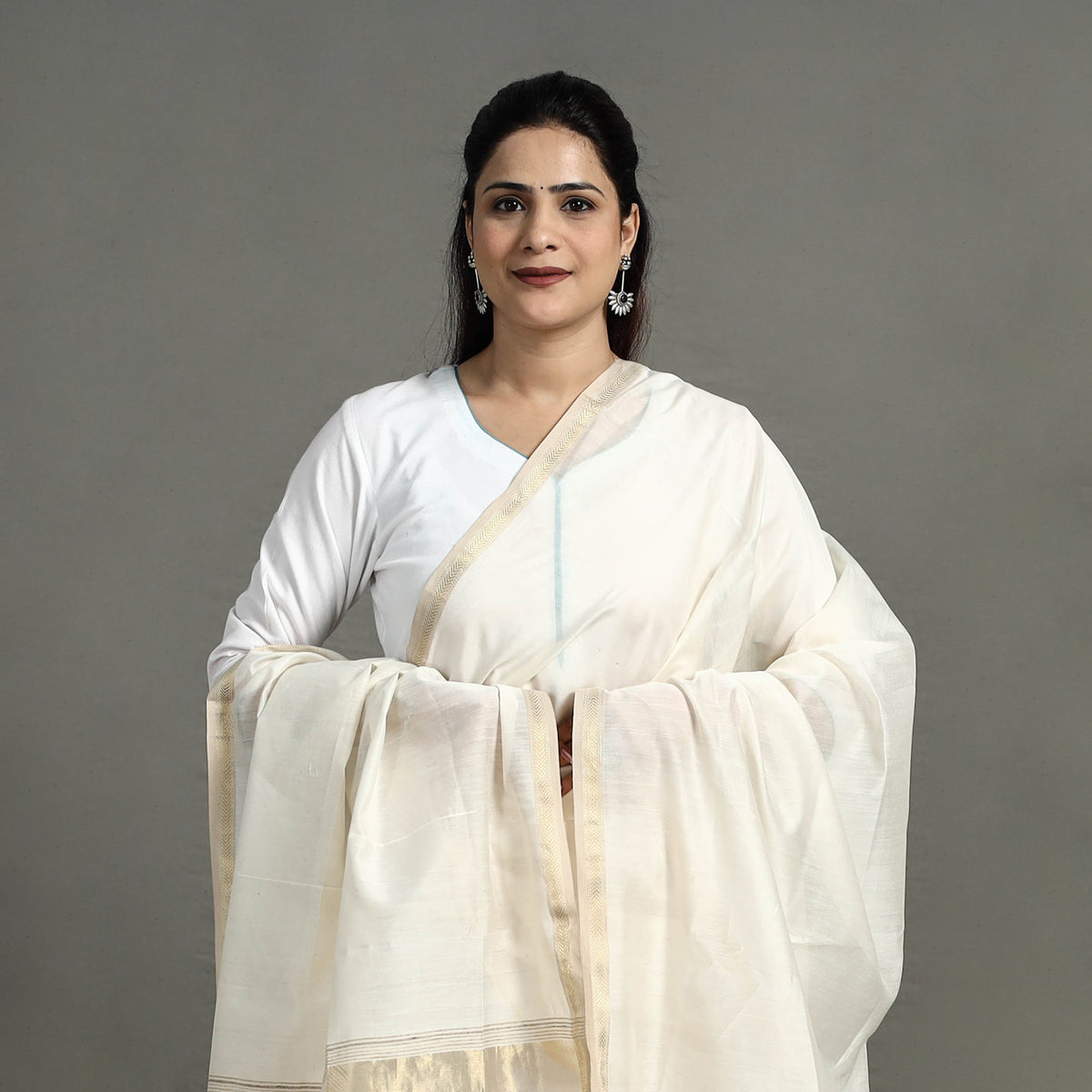 White - Handloom Silk Cotton Zari Work Maheshwari Dupatta 04