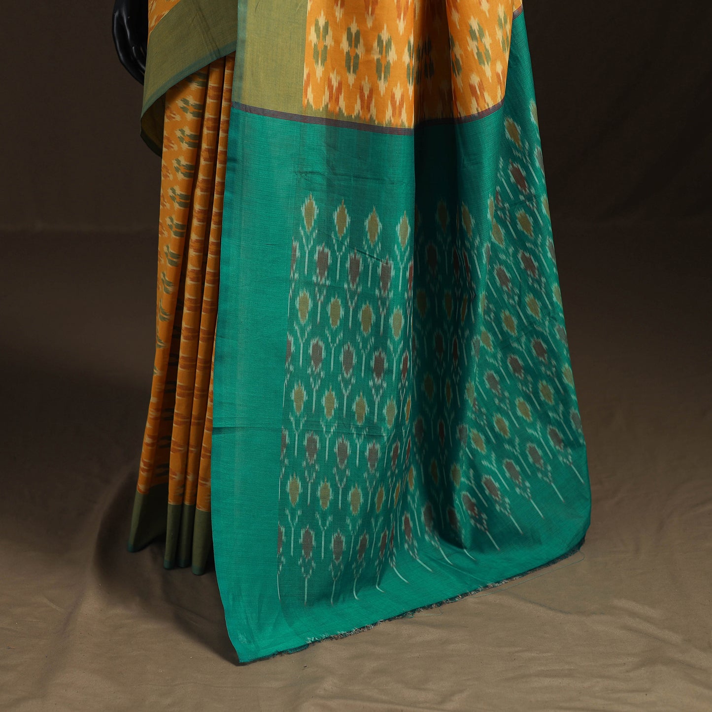 Pochampally Ikat Weave Mercerised Cotton Saree 12