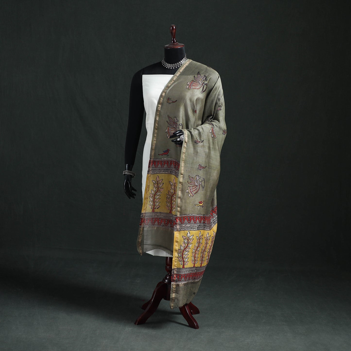 Mata Ni Pachedi Handpainted Natural Dyed Chanderi Silk Handloom Dupatta 27