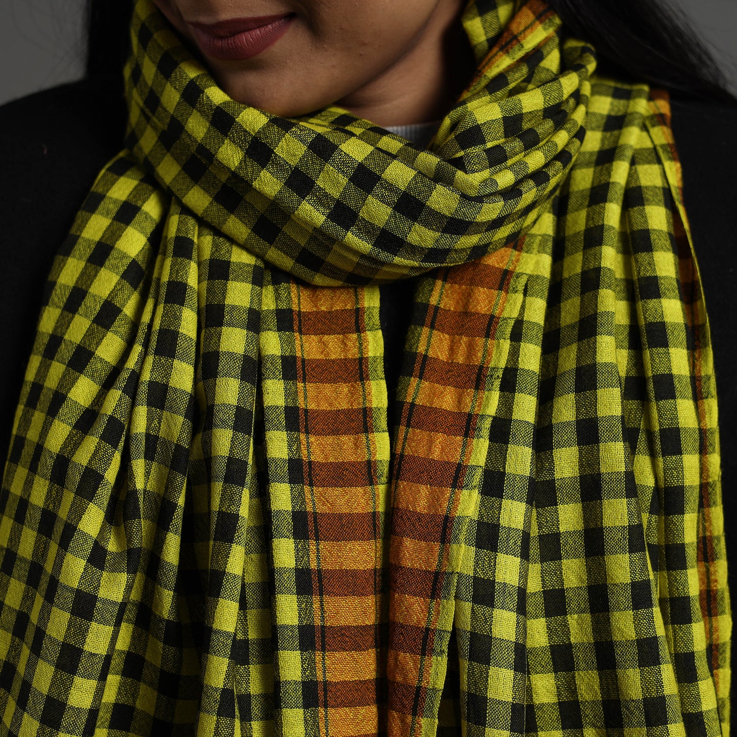 Kutch Weaving Handwoven Bharwadi Checks Woollen Stole 03