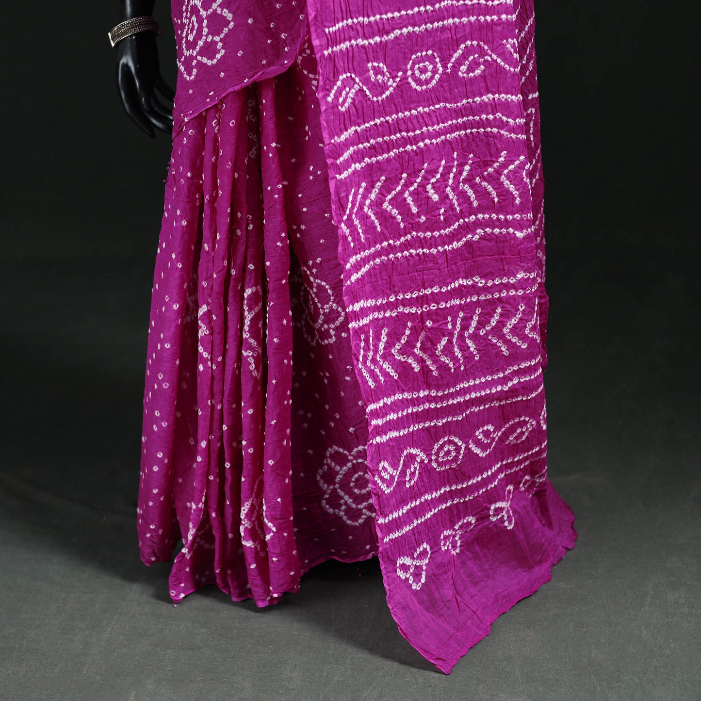 Kutch Bandhani Tie-Dye Cotton Saree 64