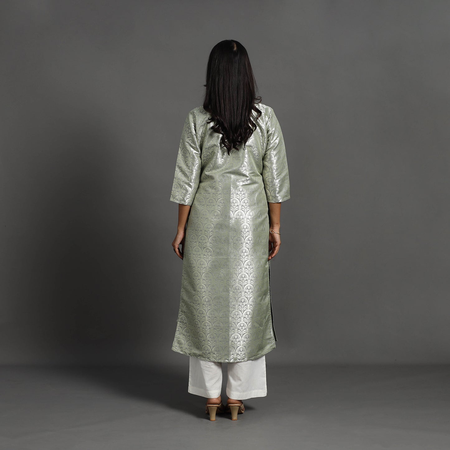 Grey - Cutwork Tissue Zari Jaal Banarasi Silk Kurta 04