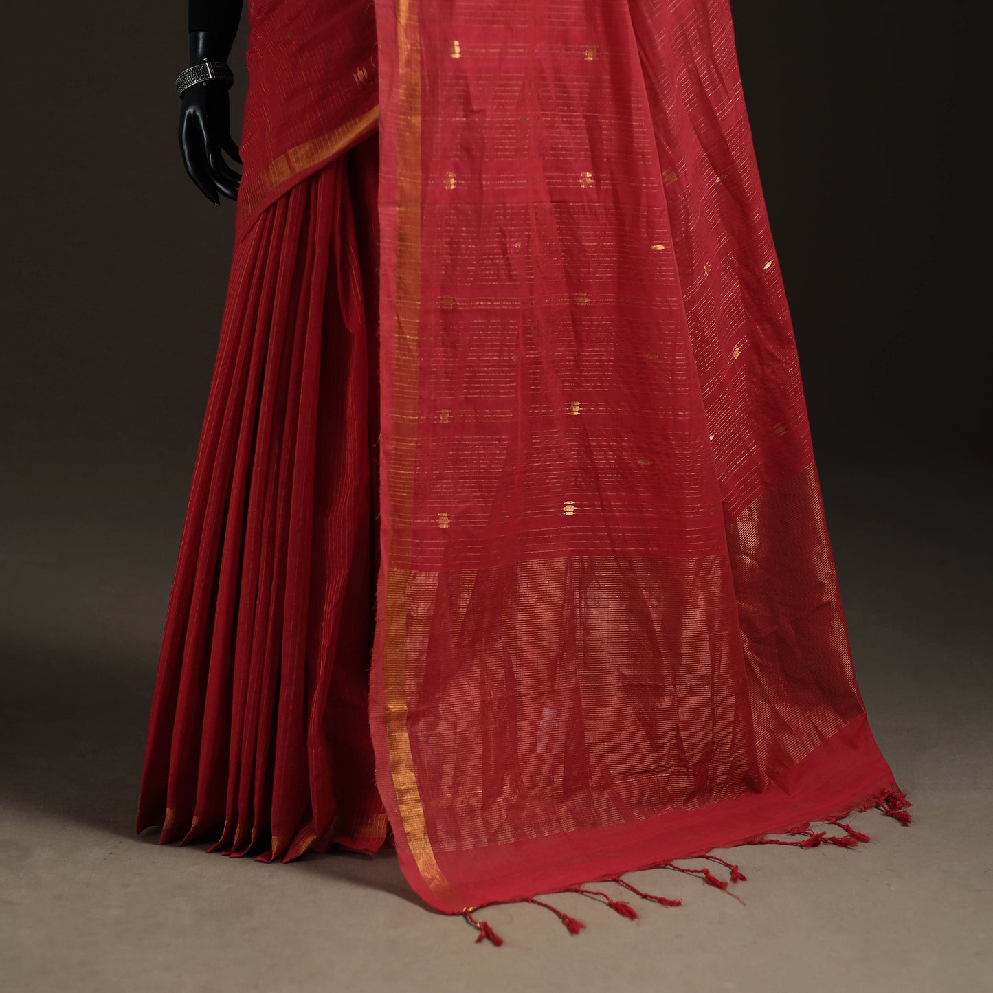 Srikakulam Jamdani Buti Zari Pure Handloom Cotton Saree 18
