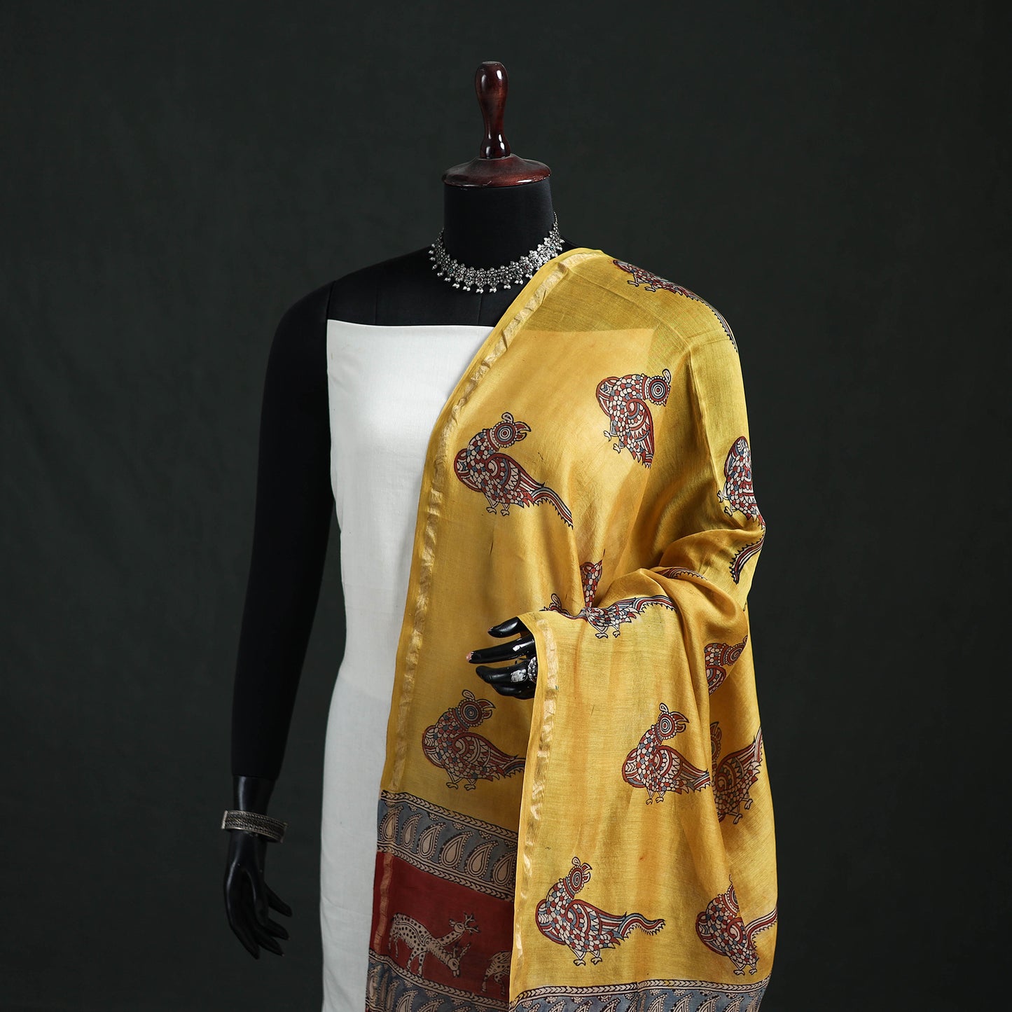 Mata Ni Pachedi Handpainted Natural Dyed Chanderi Silk Handloom Dupatta 29