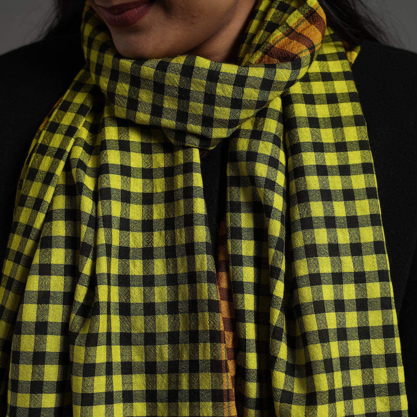 Green - Kutch Weaving Handwoven Bharwadi Checks Woollen Stole 02