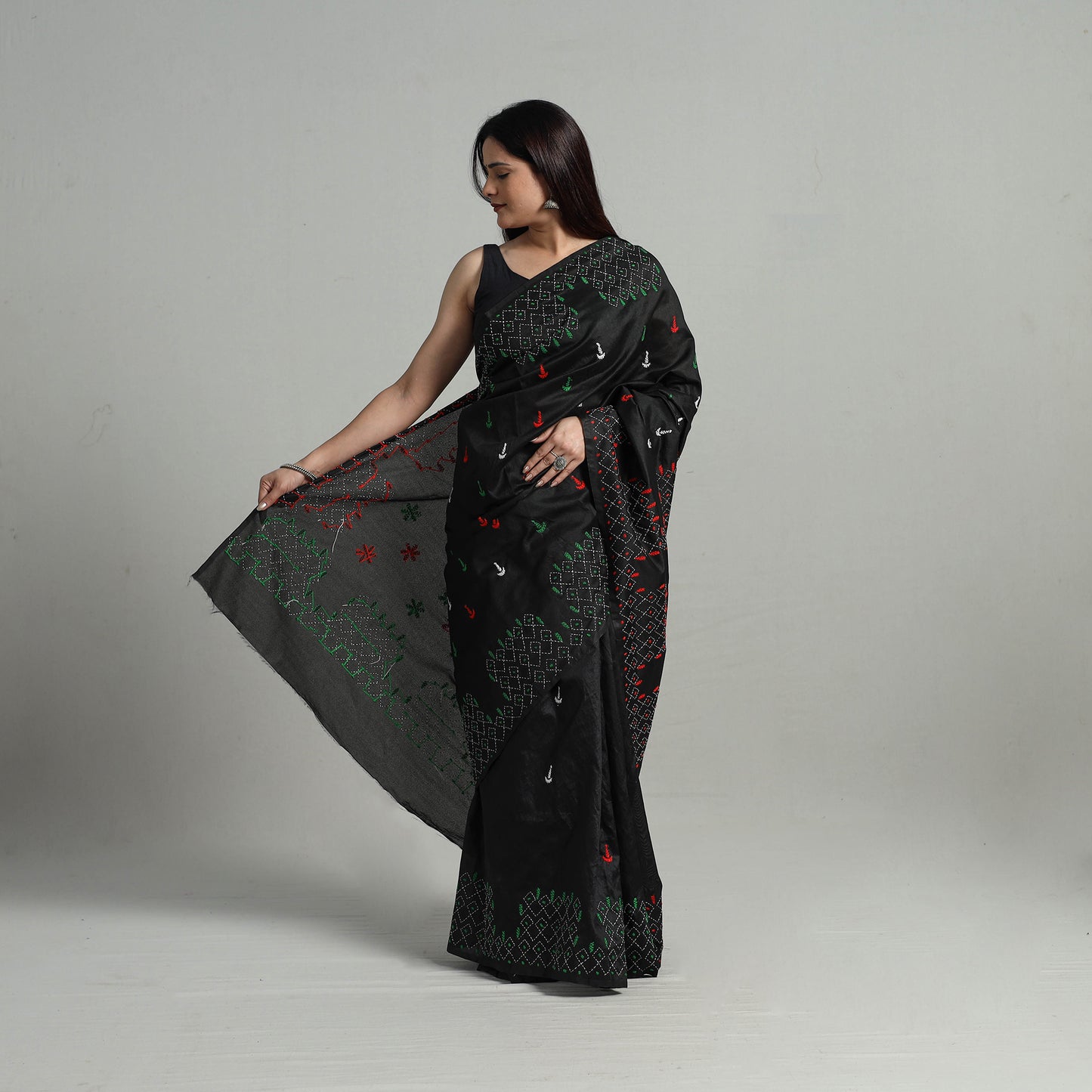 Black - Handcrafted Bengal Nakshi Kantha Work Silk Saree 16