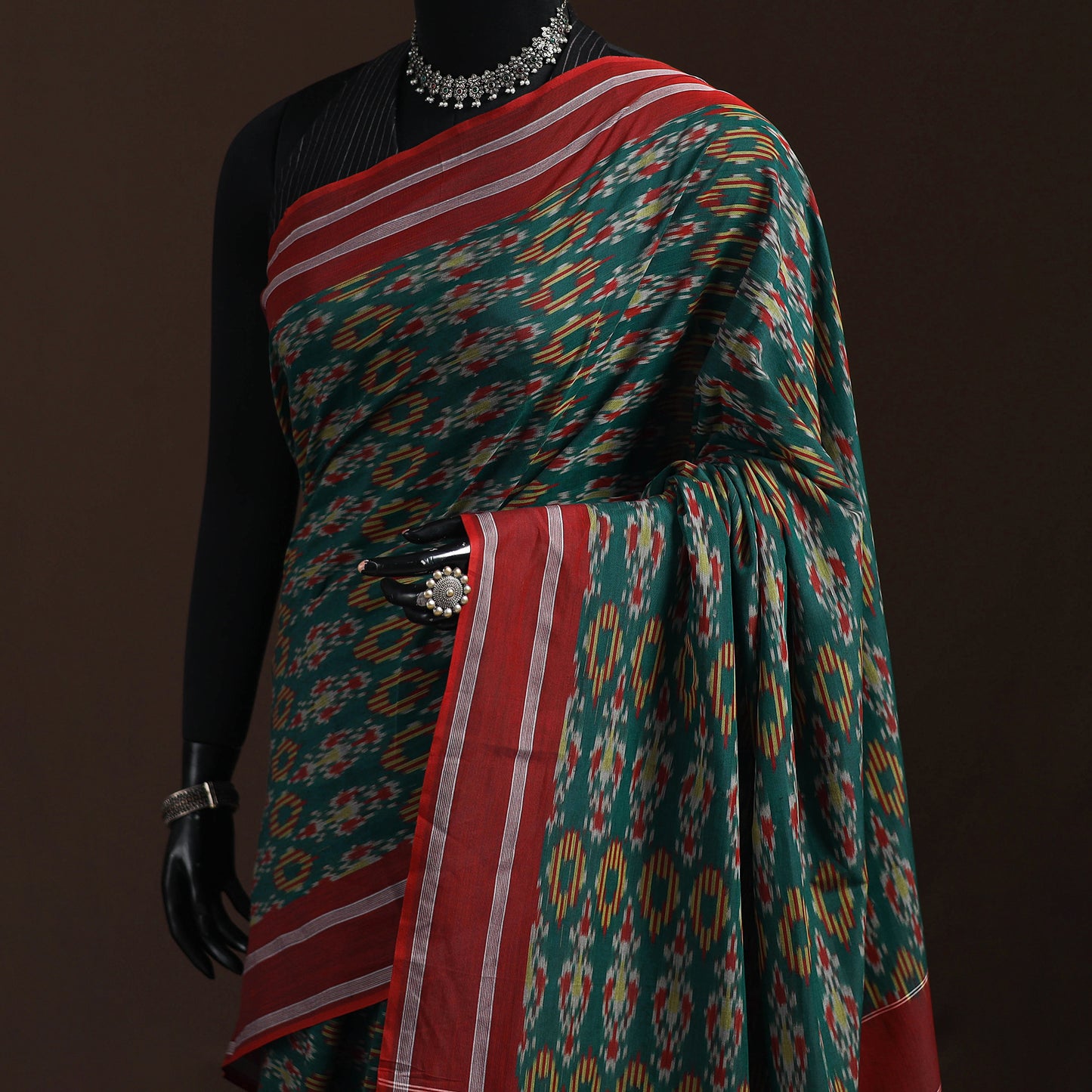 Pochampally Ikat Weave Mercerised Cotton Saree 18