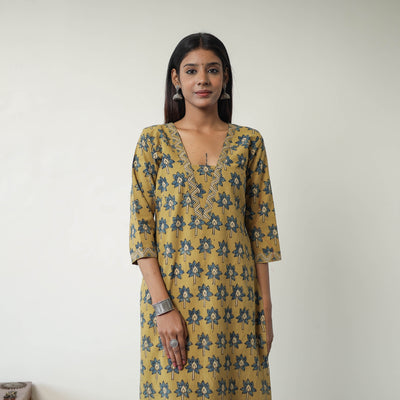 Block Printed Cotton Straight Ajrakh Kurta 32