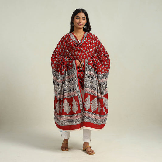 Red - Hand Block Print Cotton Bagh Dupatta 38