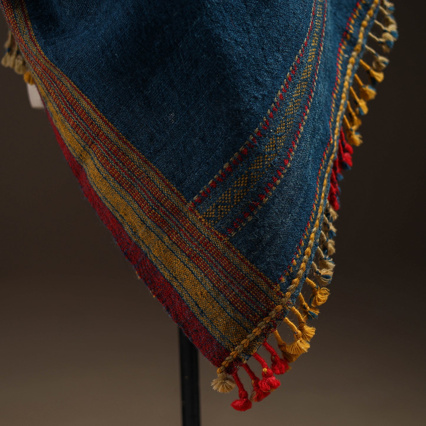 Kutch Handspun Handwoven Desi Wool Shawl 22