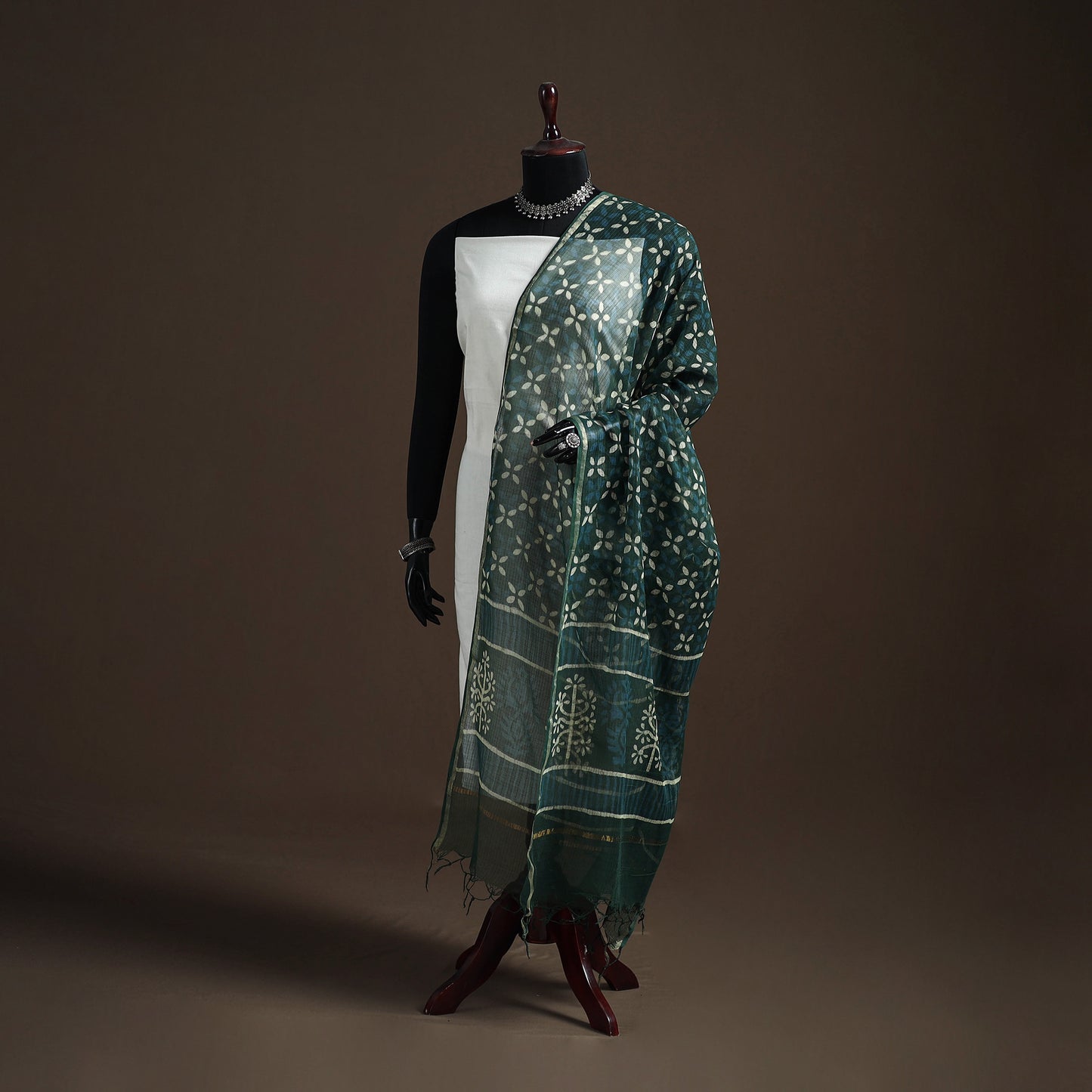 Pipad Hand Block Print Natural Dyed Kota Doria Cotton Dupatta 01