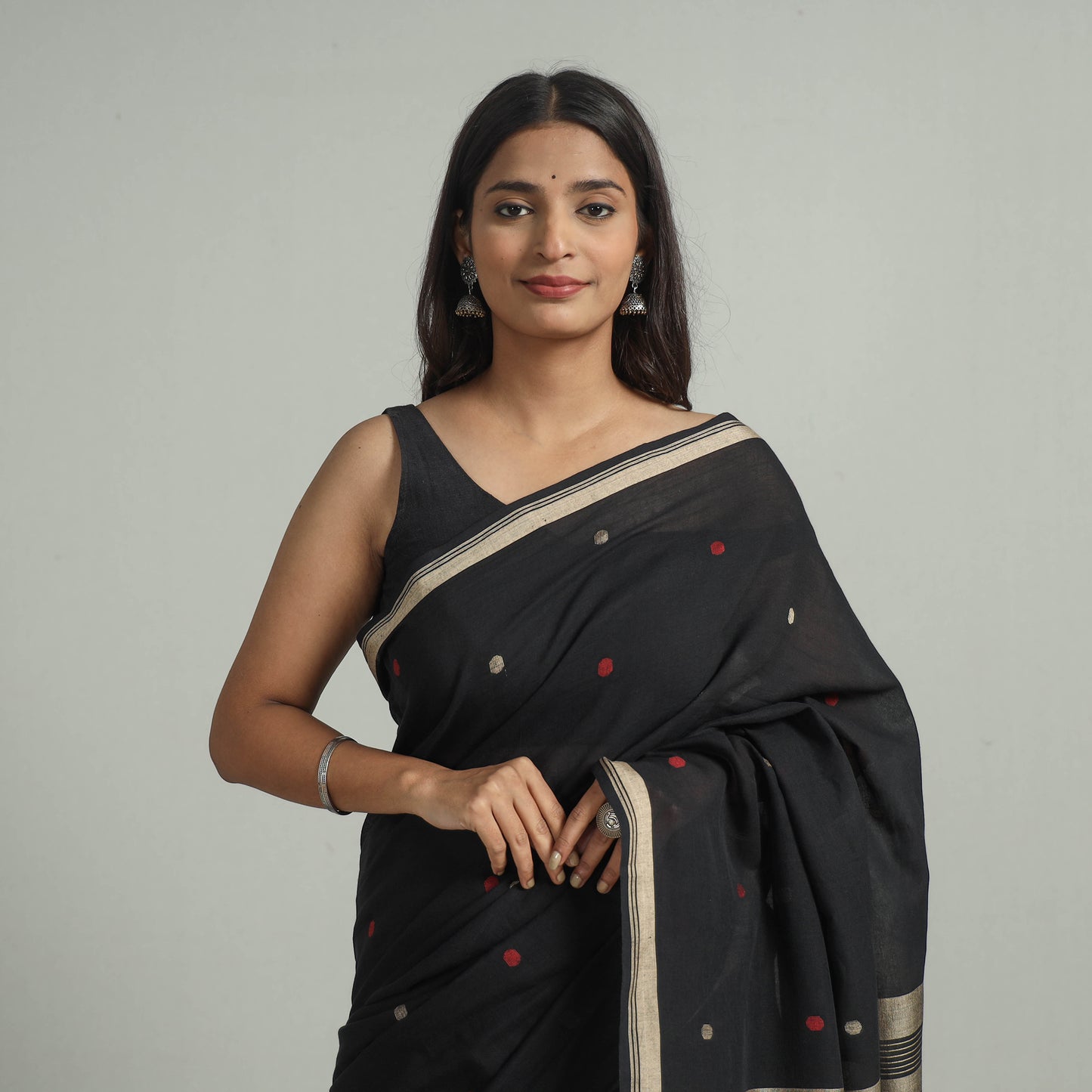 Black - Handloom Cotton Phulia Jamdani Saree with Tassels 28