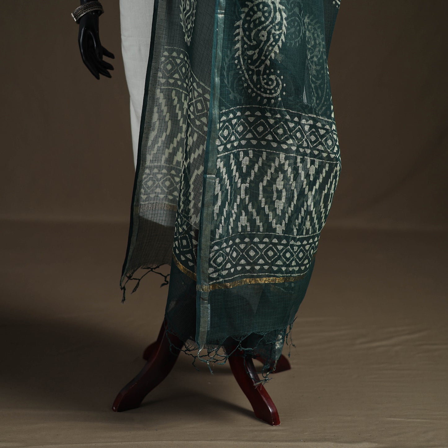 Pipad Hand Block Print Natural Dyed Kota Doria Cotton Dupatta 03
