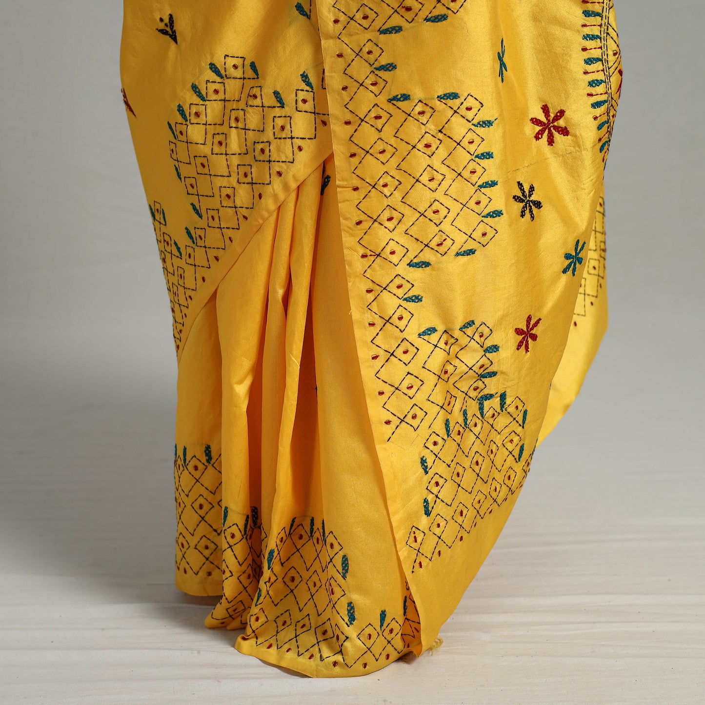 Yellow - Handcrafted Bengal Nakshi Kantha Work Silk Saree 04