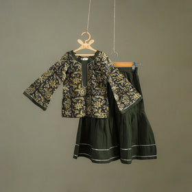 Girls Gota Work Bagru Block Print Cotton Kurta with Sharara Set (3-4 Years) 53