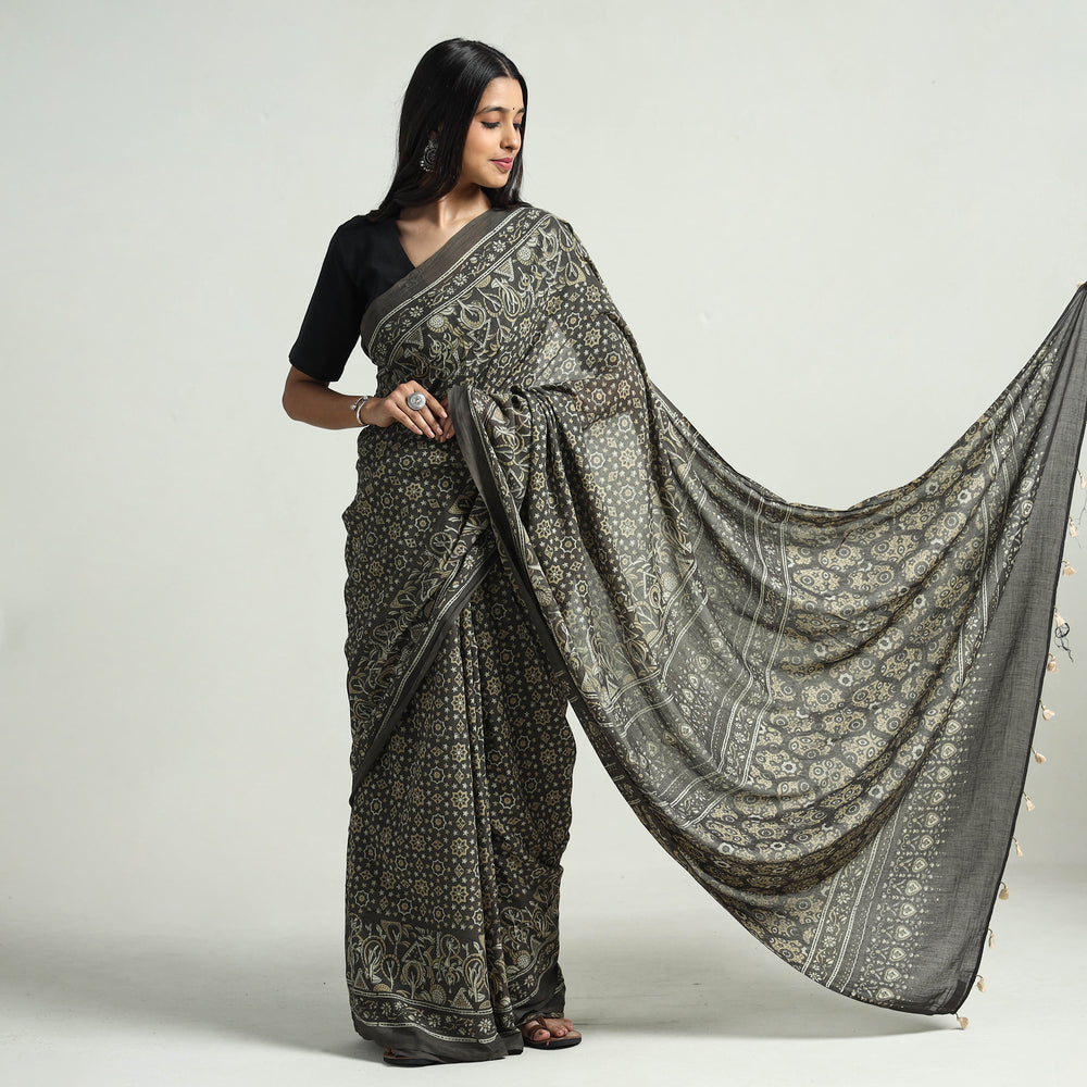 ajrakh saree