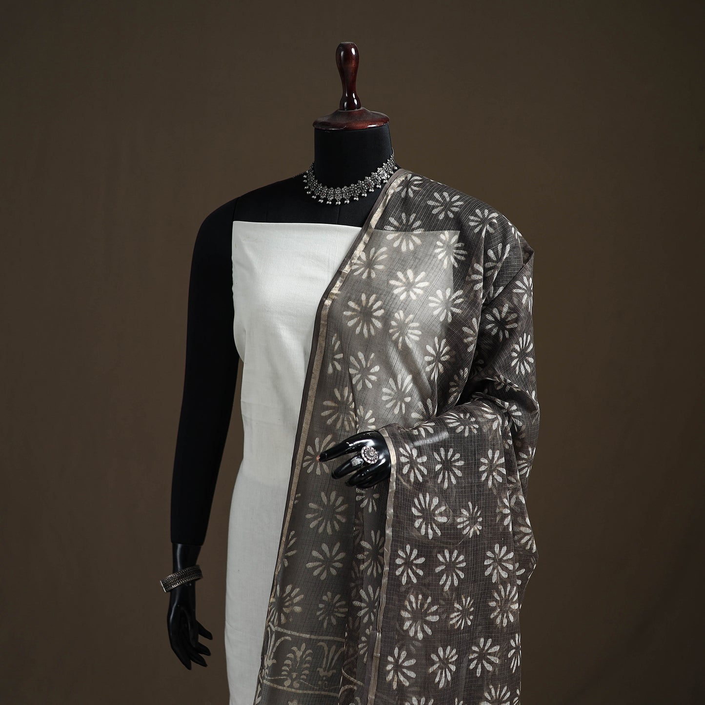 Pipad Hand Block Print Natural Dyed Kota Doria Cotton Dupatta 06