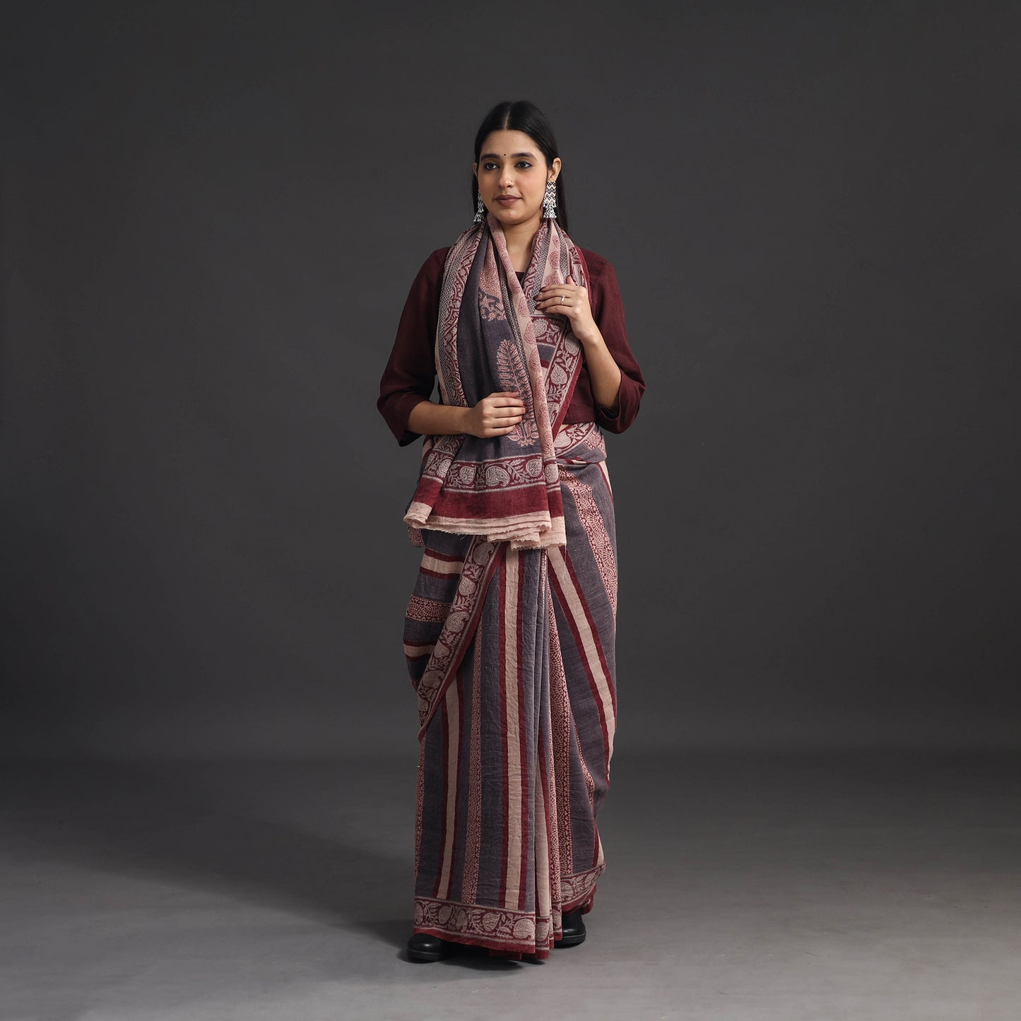 Grey - Handwoven Merino Wool Bagh Block Print Saree 04