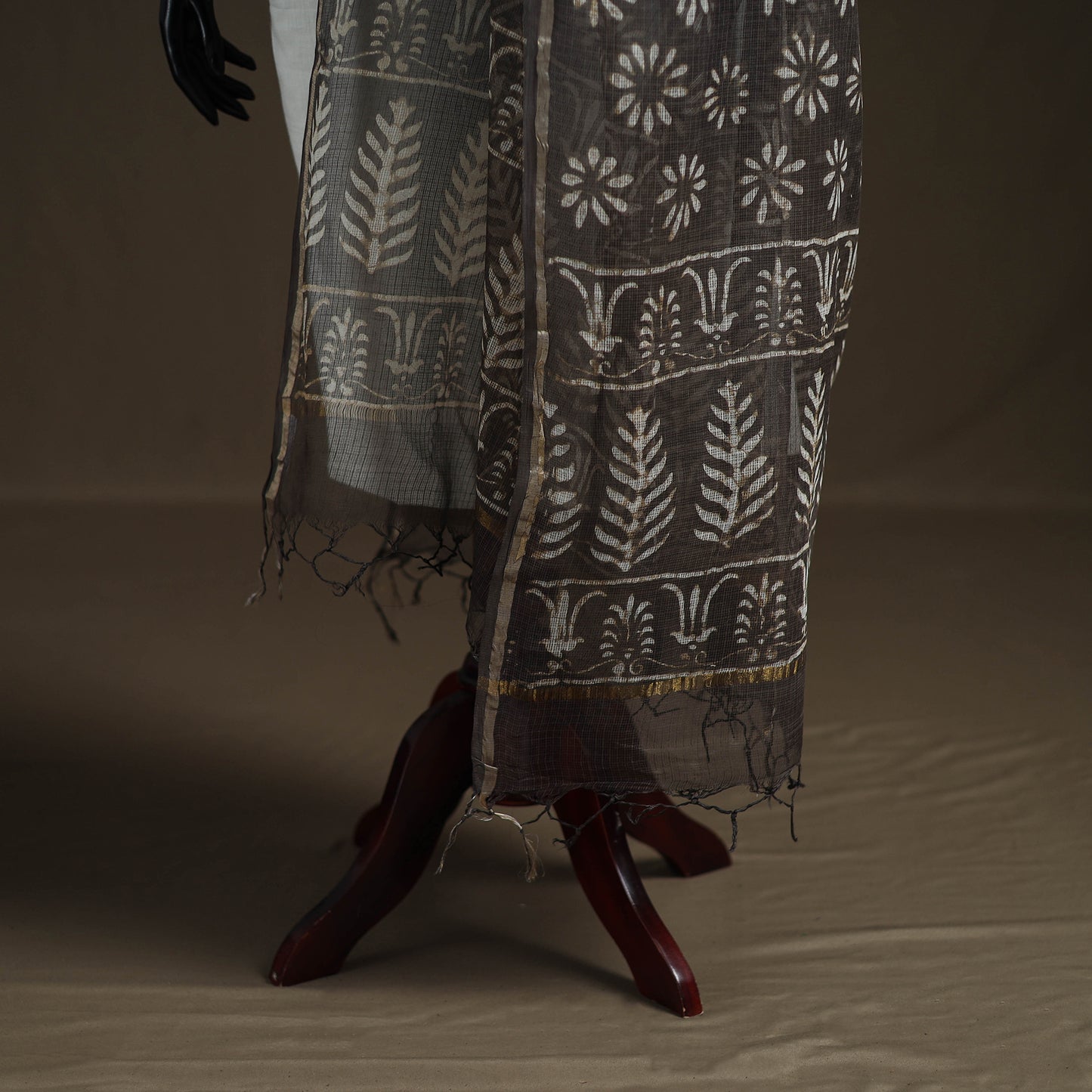 Pipad Hand Block Print Natural Dyed Kota Doria Cotton Dupatta 06