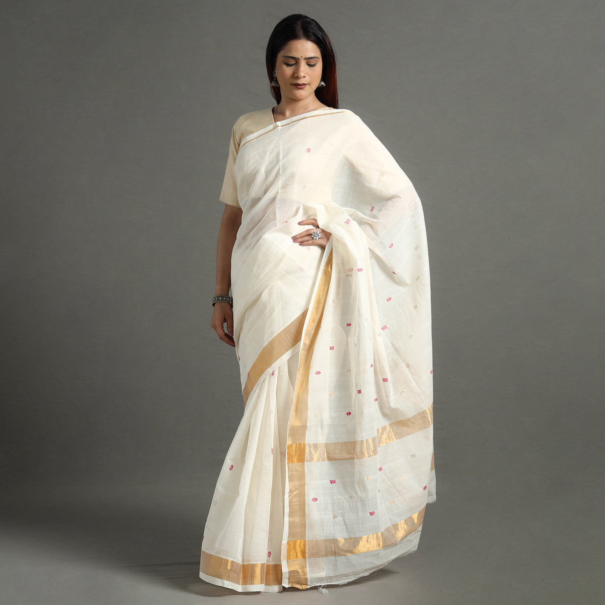 White - Traditional Venkatagiri Handloom Cotton Thread & Zari Buti Saree 29