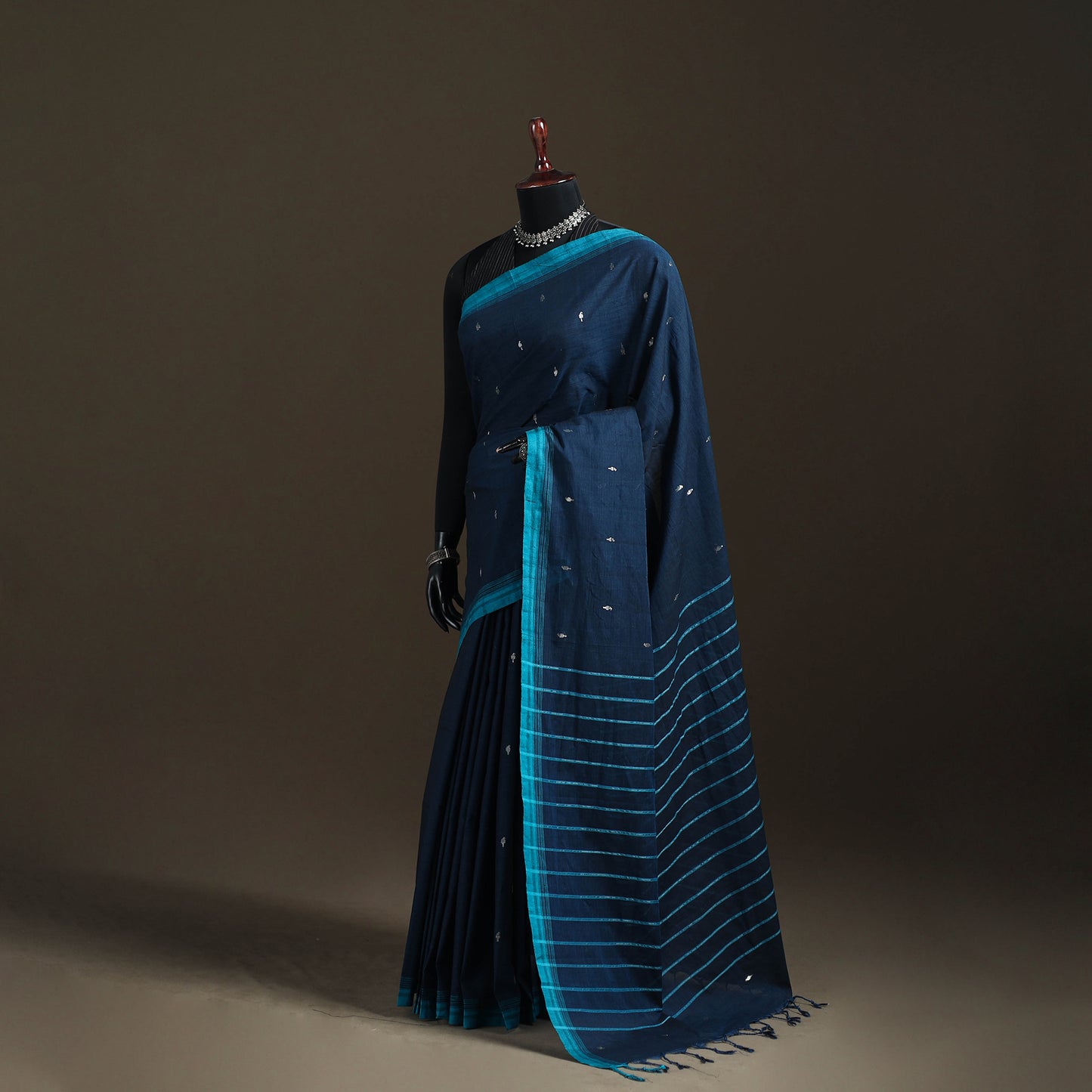 Godavari Jamdani Mango Buti Pure Handloom Cotton Saree 27