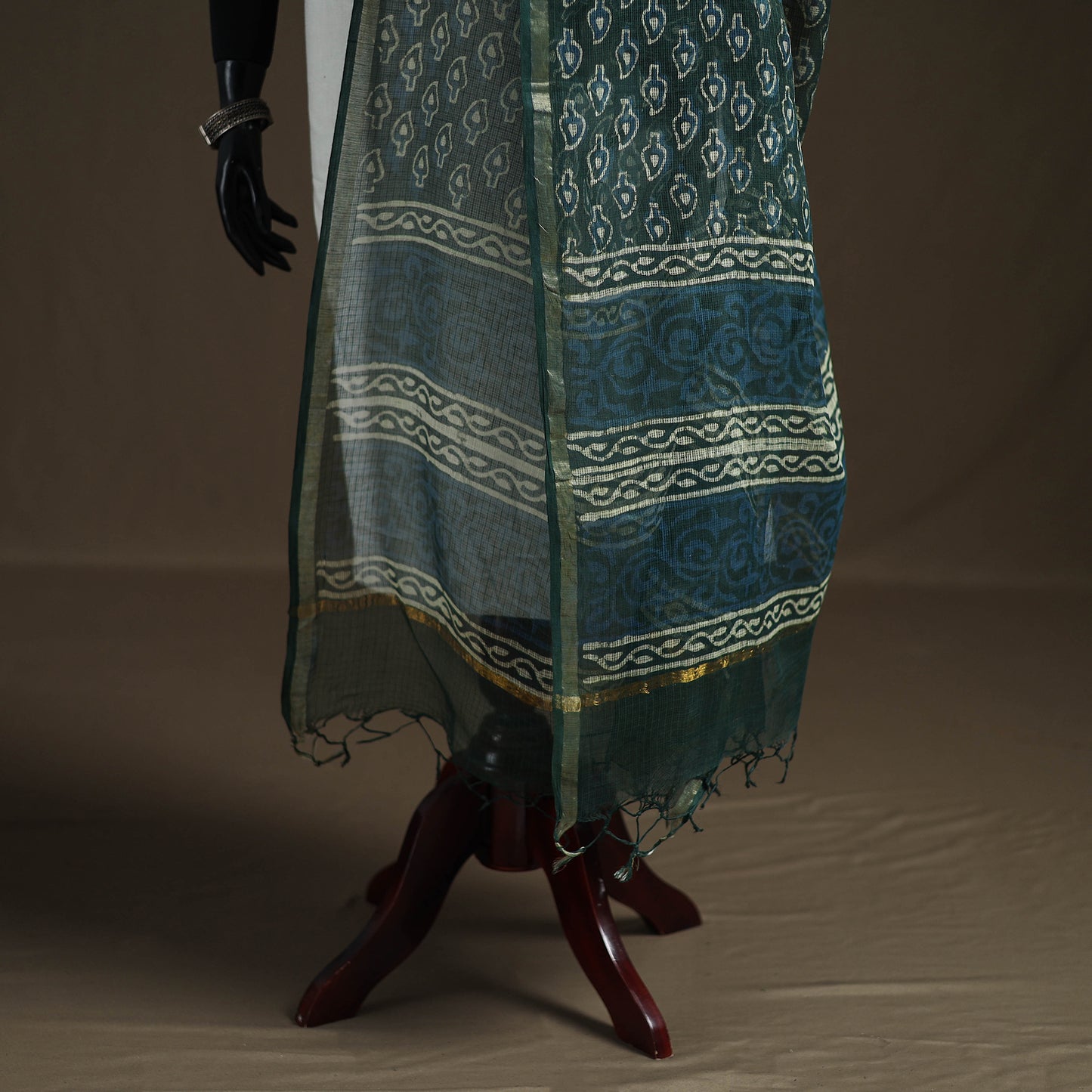 Pipad Hand Block Print Natural Dyed Kota Doria Cotton Dupatta 07
