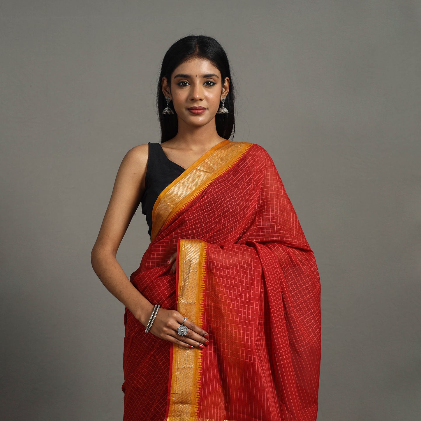 Checks Zari Dobby Cotton Handloom Saree 26