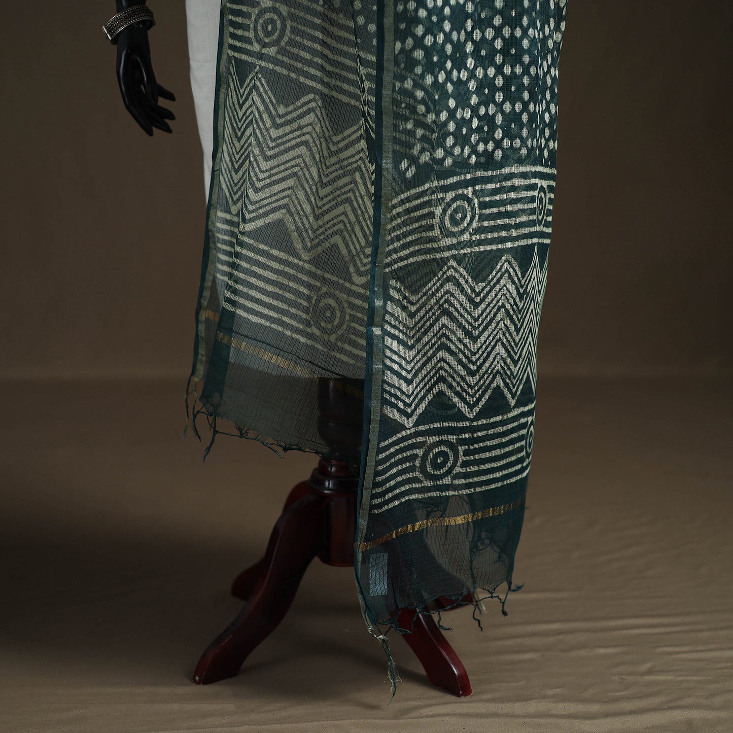 Pipad Hand Block Print Natural Dyed Kota Doria Cotton Dupatta 09